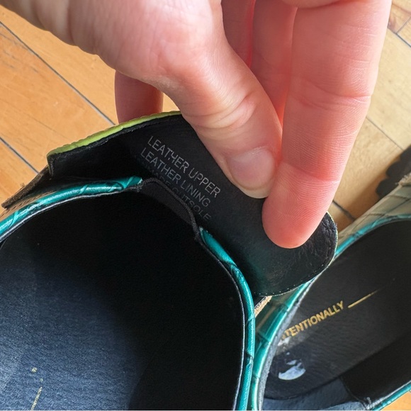 The Intentionally Blank Sz 9 HK-2 Croc Green Leather Loafer - Picture 10 of 11